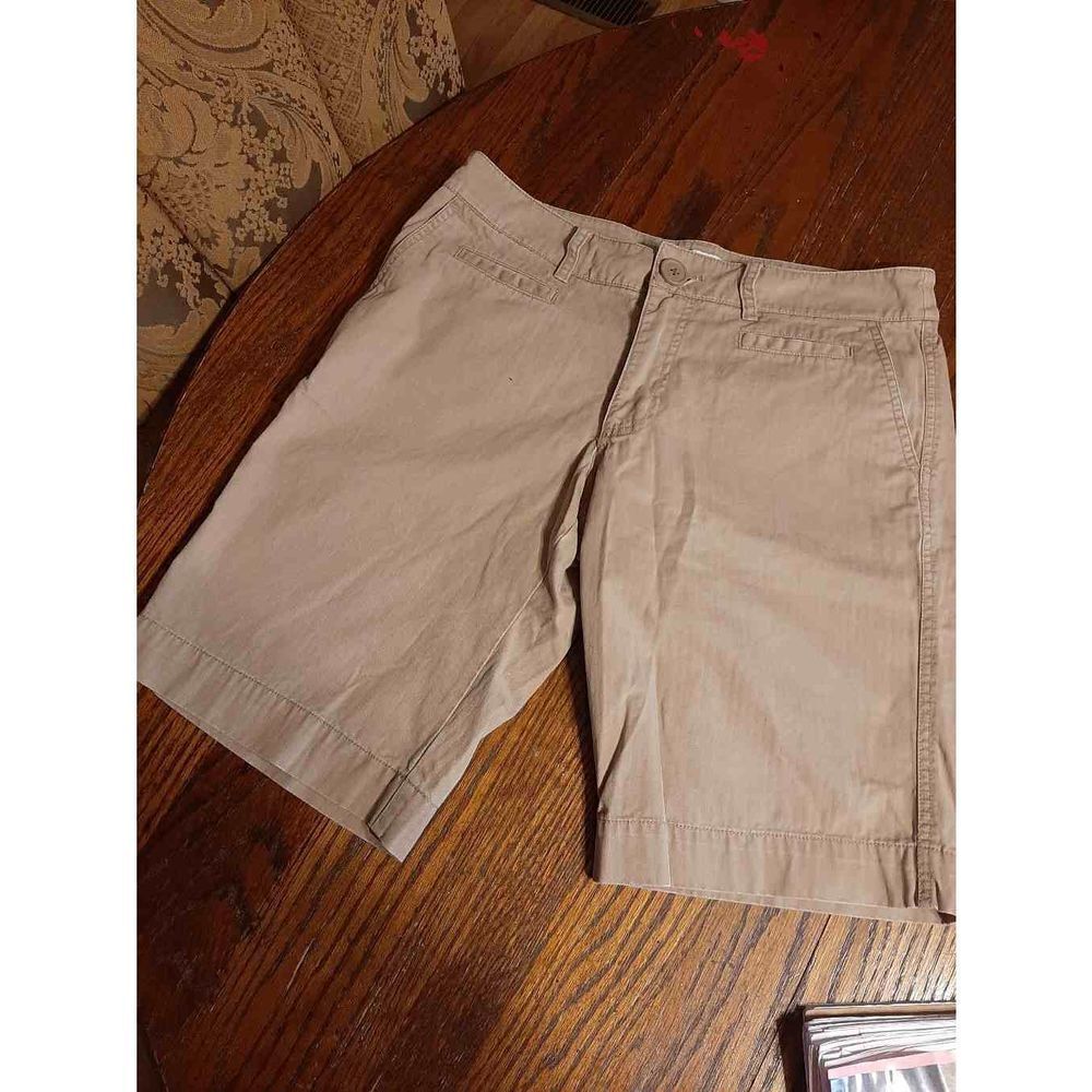 Size 6 Old Navy Khaki Tan Cotton Shorts Summer 2007